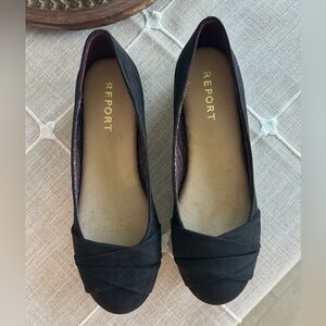 Report Black Flats. New in box. Size 9.